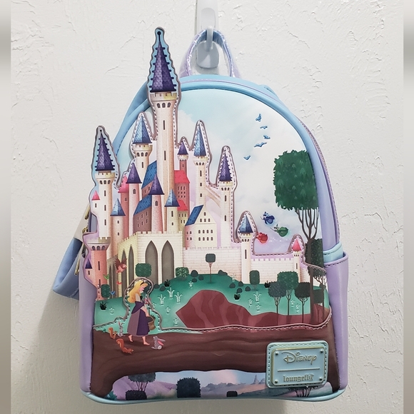 ❇Final $ Drop❇ 🆕️💖 Sleeping Beauty Briar Rose Aurora Loungefly Disney NWOT💖 - Picture 9 of 9